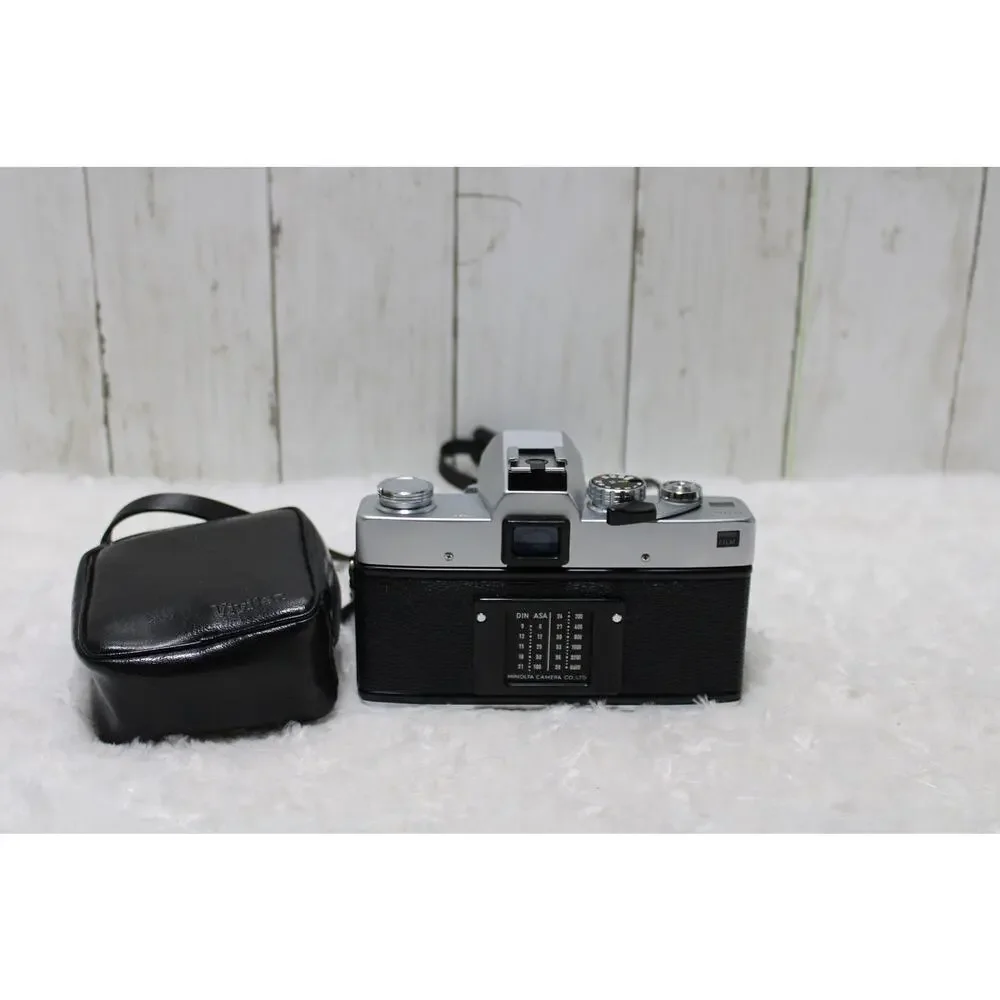 Minolta SRT 202 35mm Film Camera w/ Rokkor-X 50mm f/1.4 Lens & Vivitar Flash